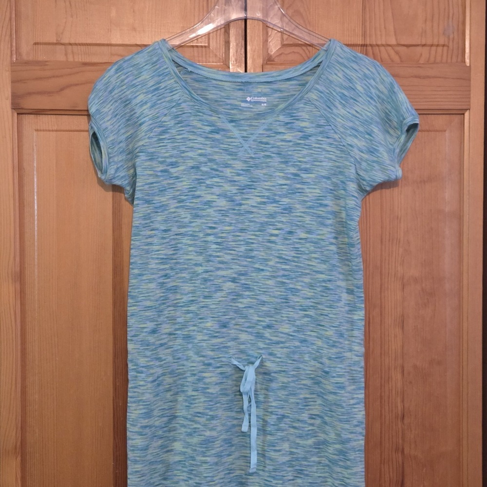 Columbia Womens Dress Medium Blue Green Outerspace Short Sleeve Hiking‎ Relaxed
